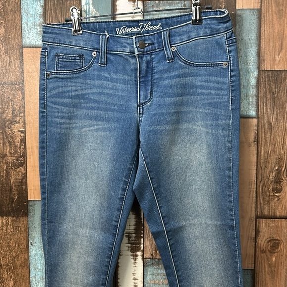 Universal Thread 🧵 4/27 Short blue jeans - Picture 2 of 8